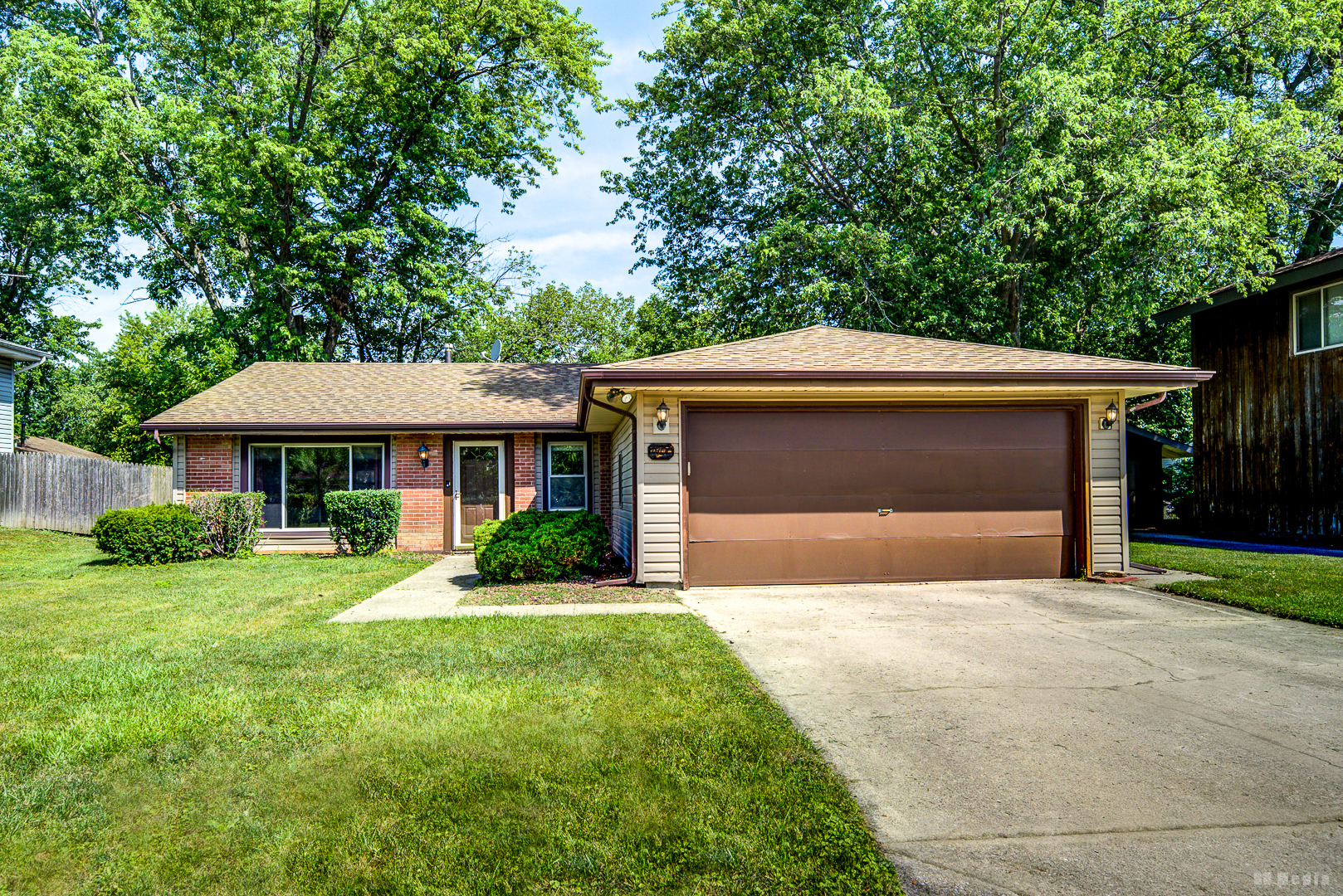 7800 W Kingston Drive, Frankfort, IL 60423