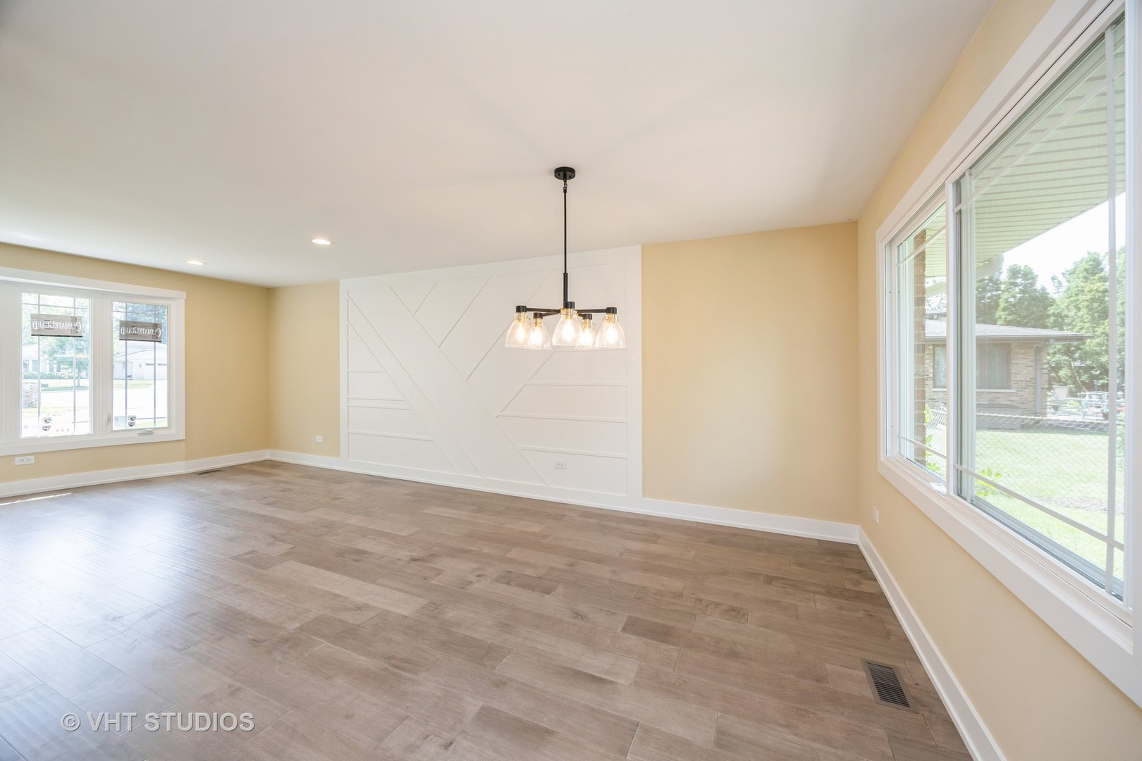 6820 Barrett Street, Downers Grove, IL 60516