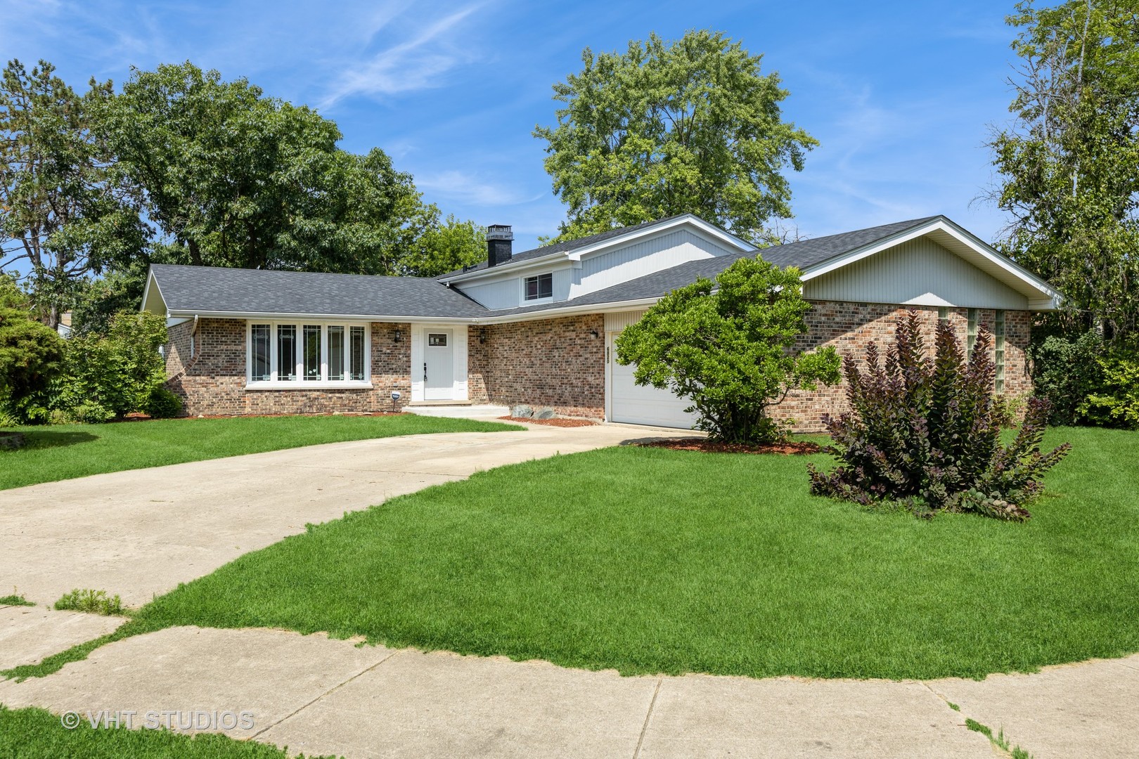 6820 Barrett Street, Downers Grove, IL 60516