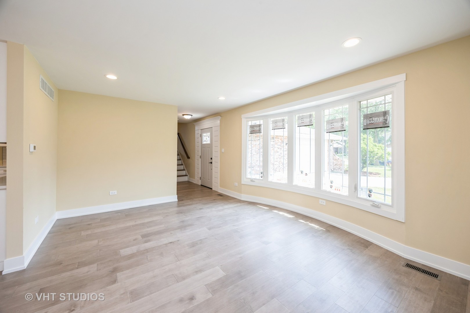 6820 Barrett Street, Downers Grove, IL 60516