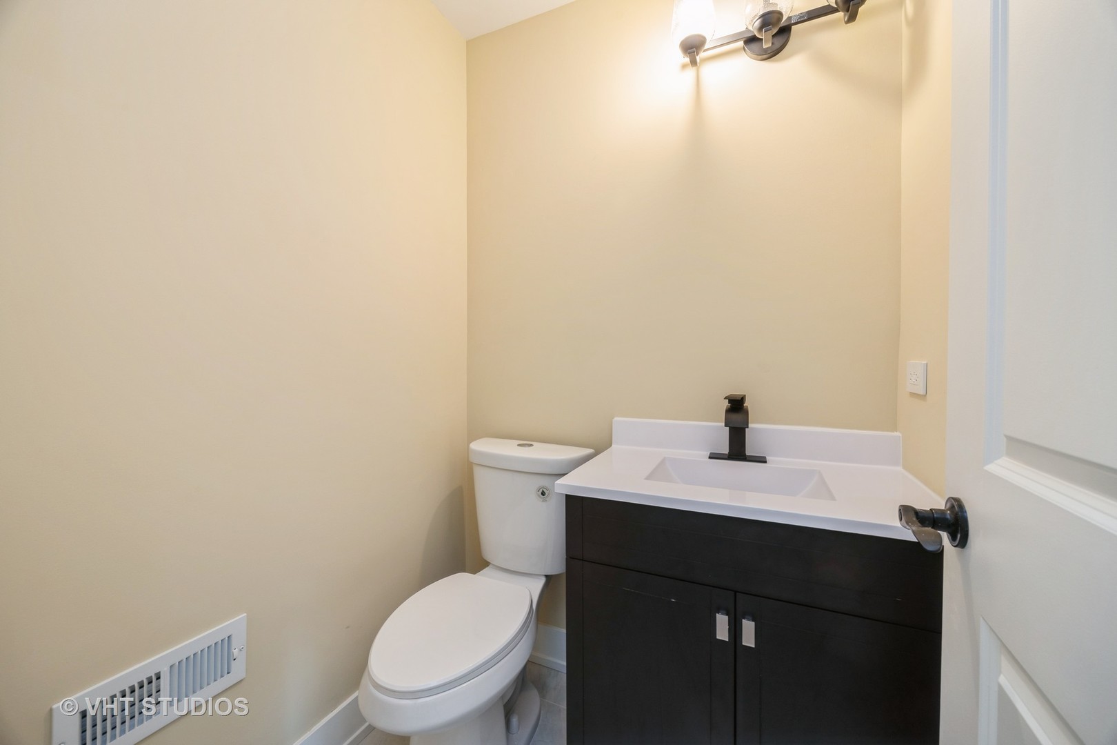 6820 Barrett Street, Downers Grove, IL 60516