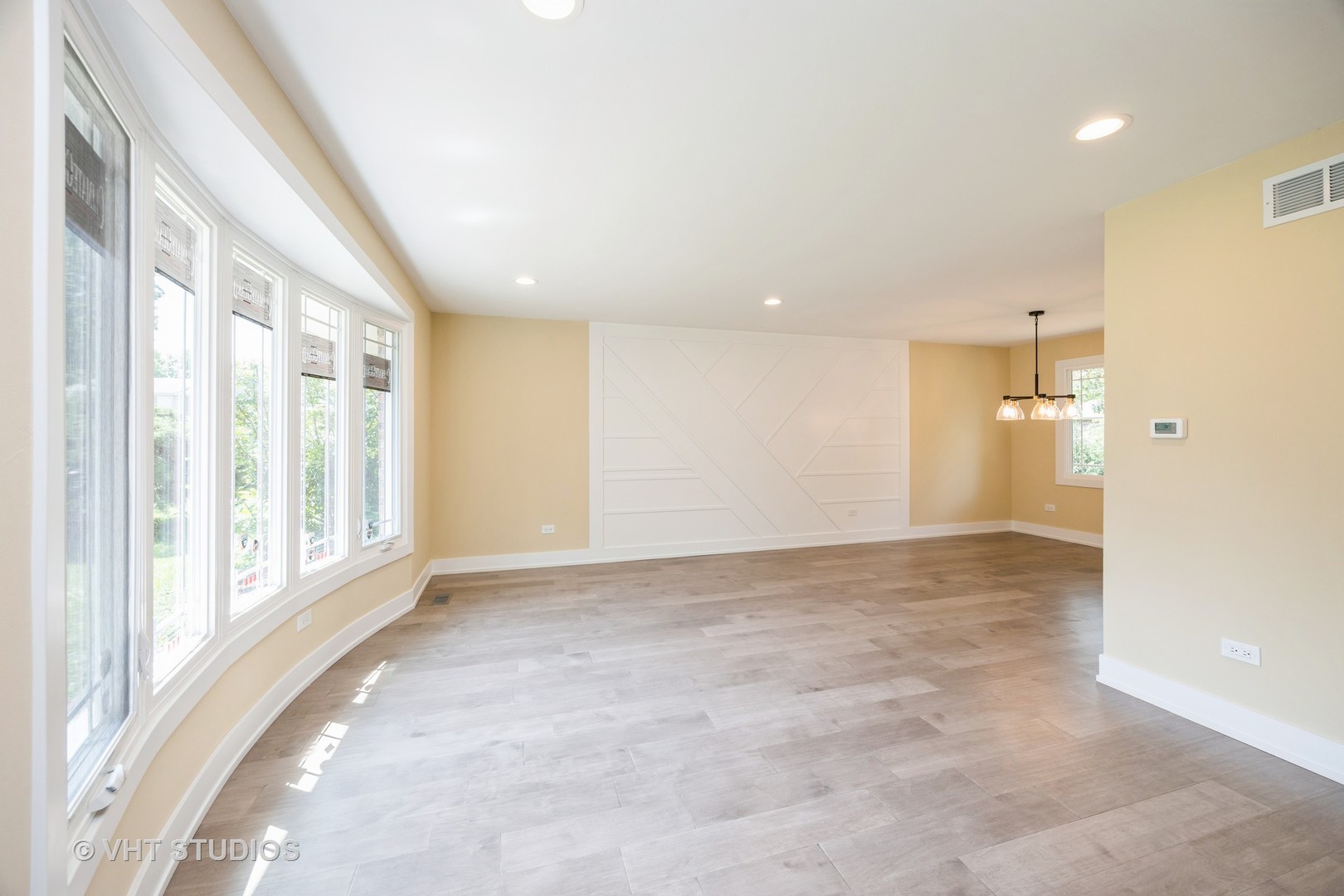 6820 Barrett Street, Downers Grove, IL 60516