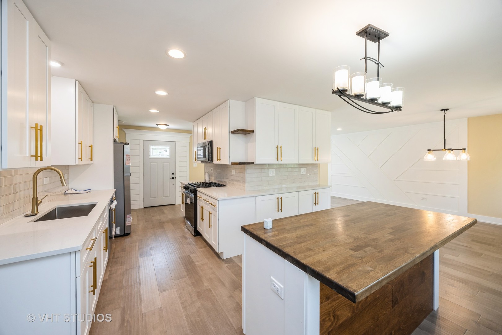 6820 Barrett Street, Downers Grove, IL 60516