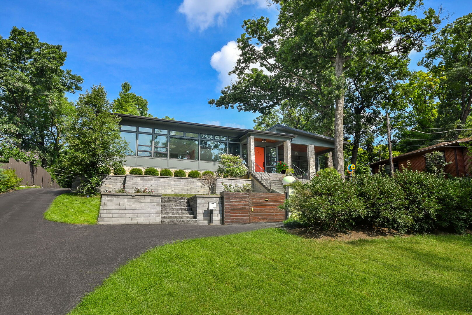732 Crescent Boulevard, Glen Ellyn, IL 60137