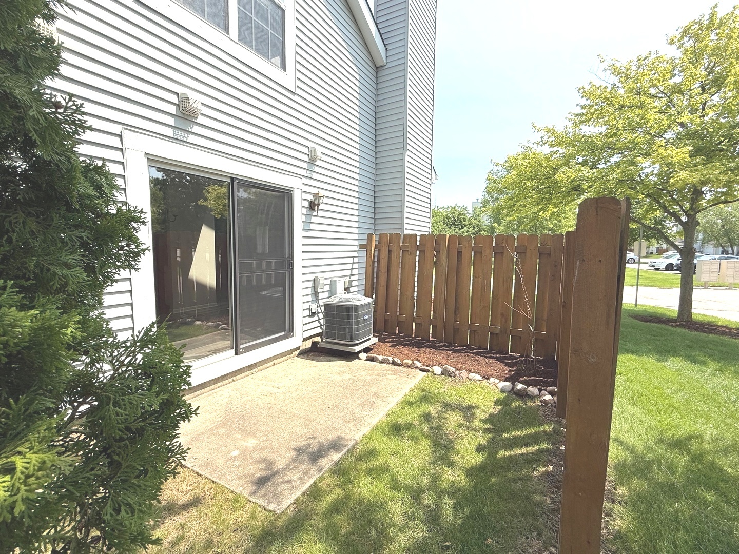 252 Kensington Court, Gurnee, IL 60031