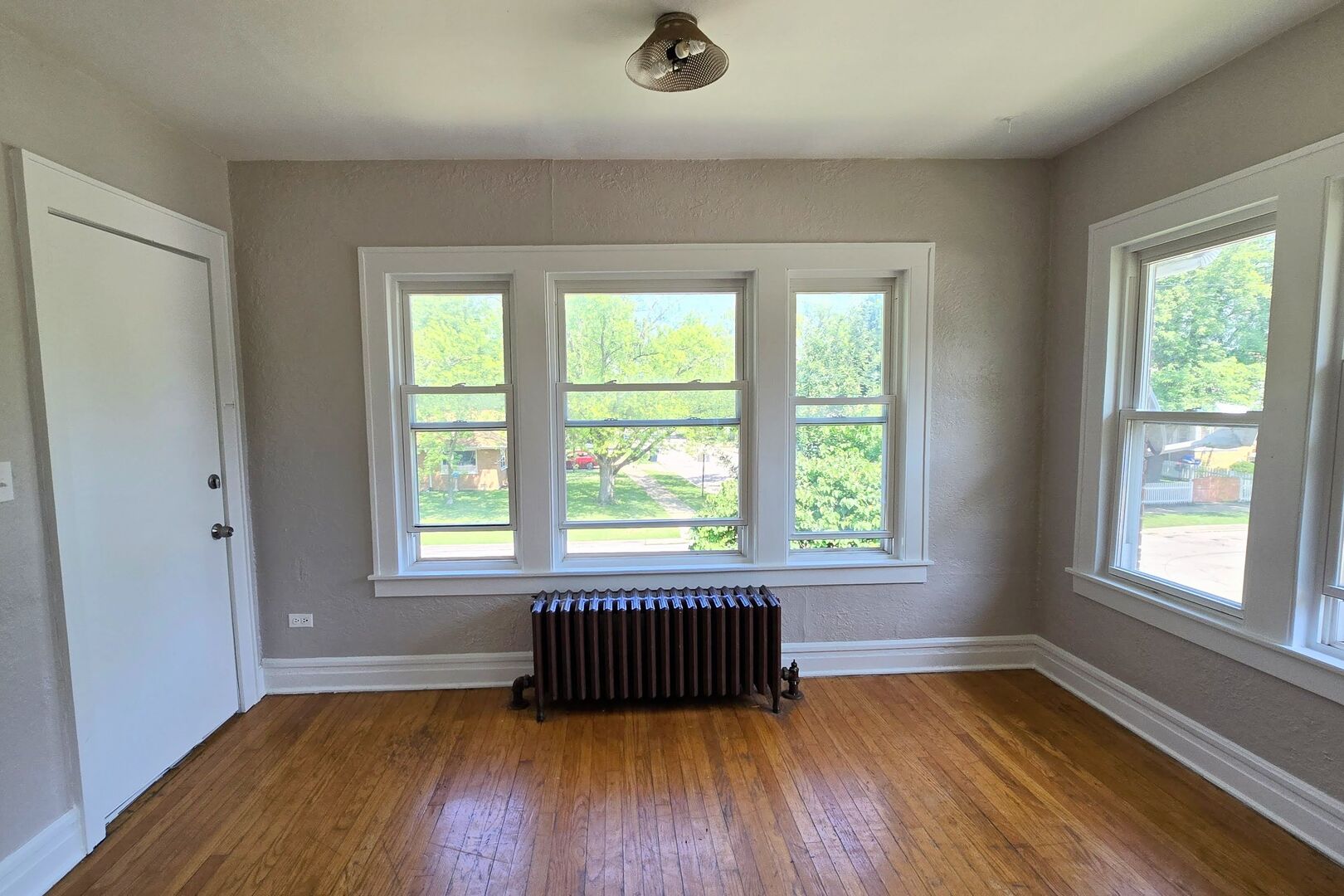 1002 Westmoreland Avenue #2, Waukegan, IL 60085