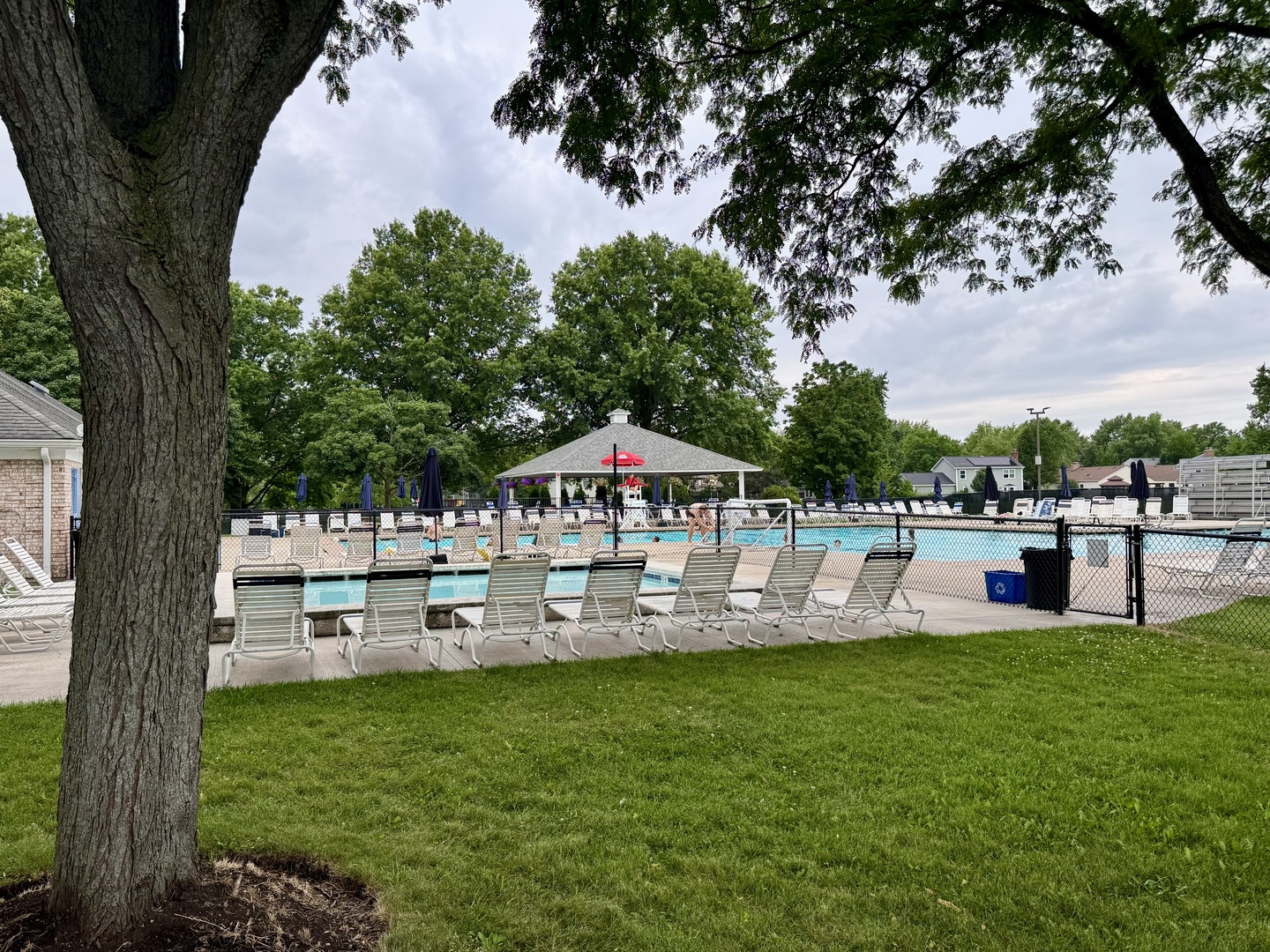 1563 Abbotsford Drive, Naperville, IL 60563