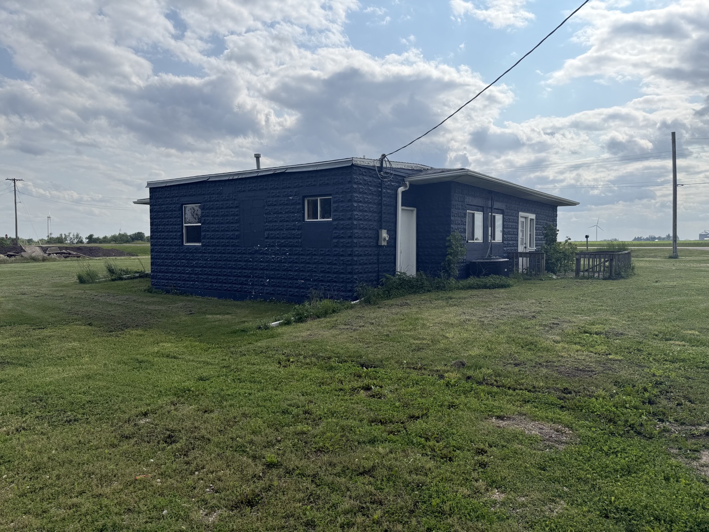758 State Route 251, Compton, IL 61318
