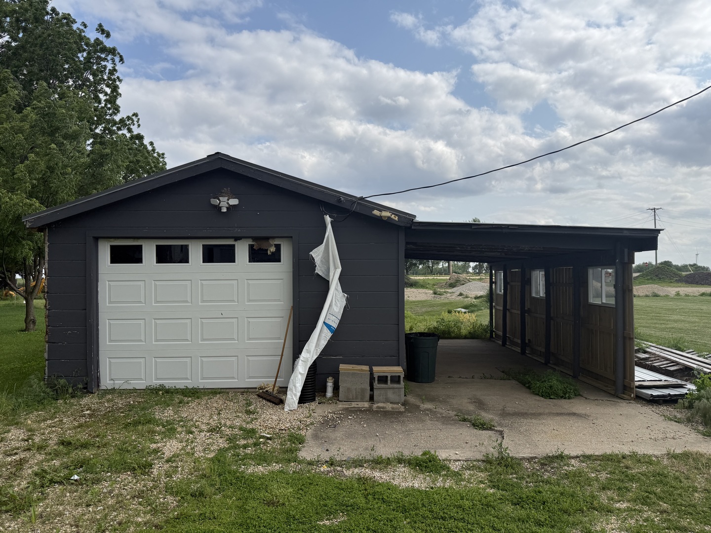 758 State Route 251, Compton, IL 61318