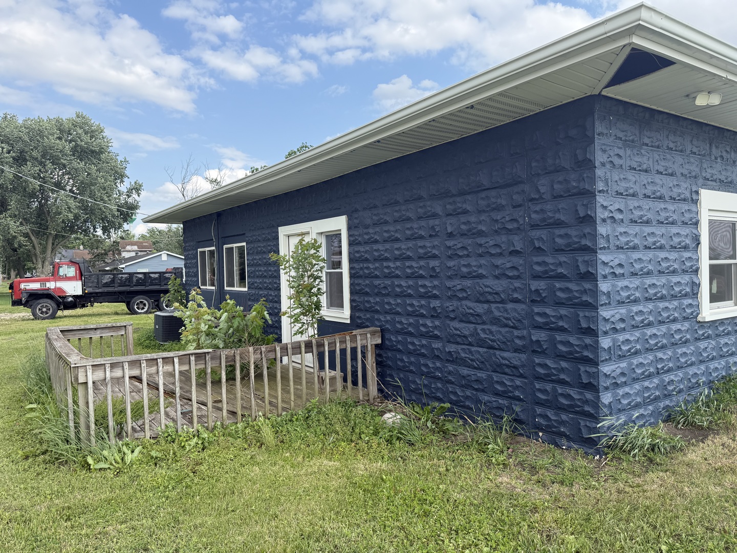 758 State Route 251, Compton, IL 61318