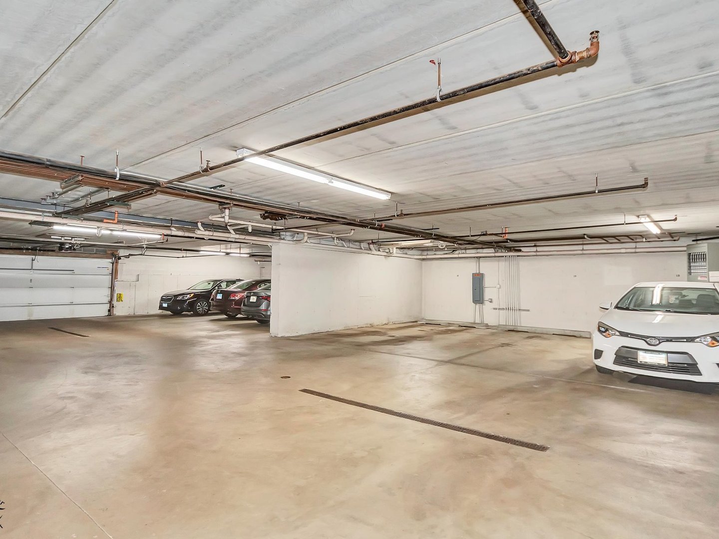 6320 Pine Ridge Drive #1B, Tinley Park, IL 60477