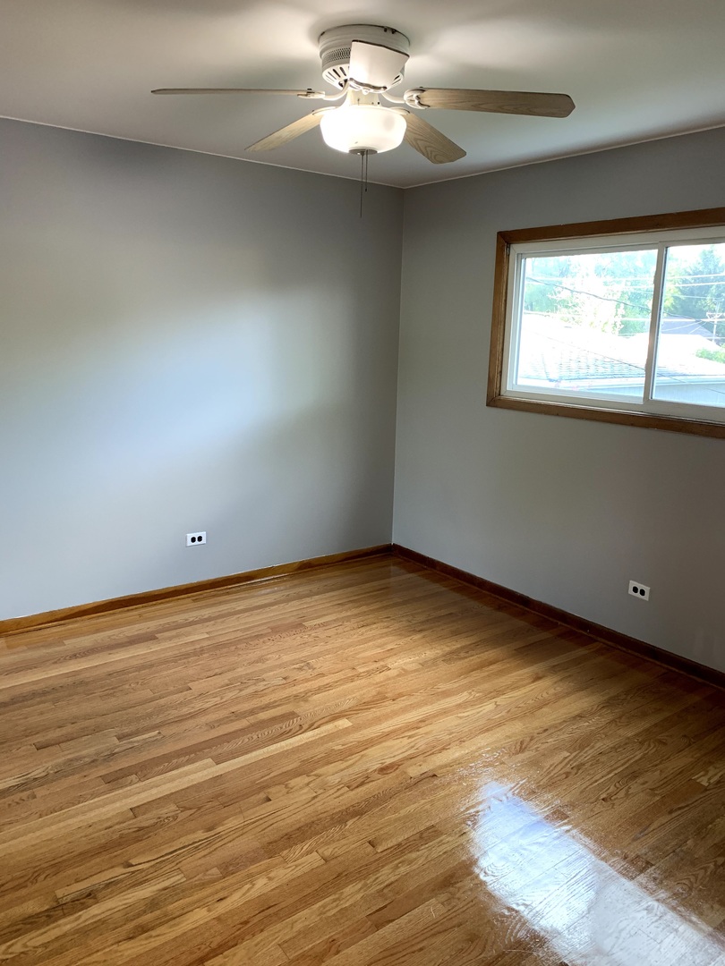 19 N Addison Road, Villa Park, IL 60181