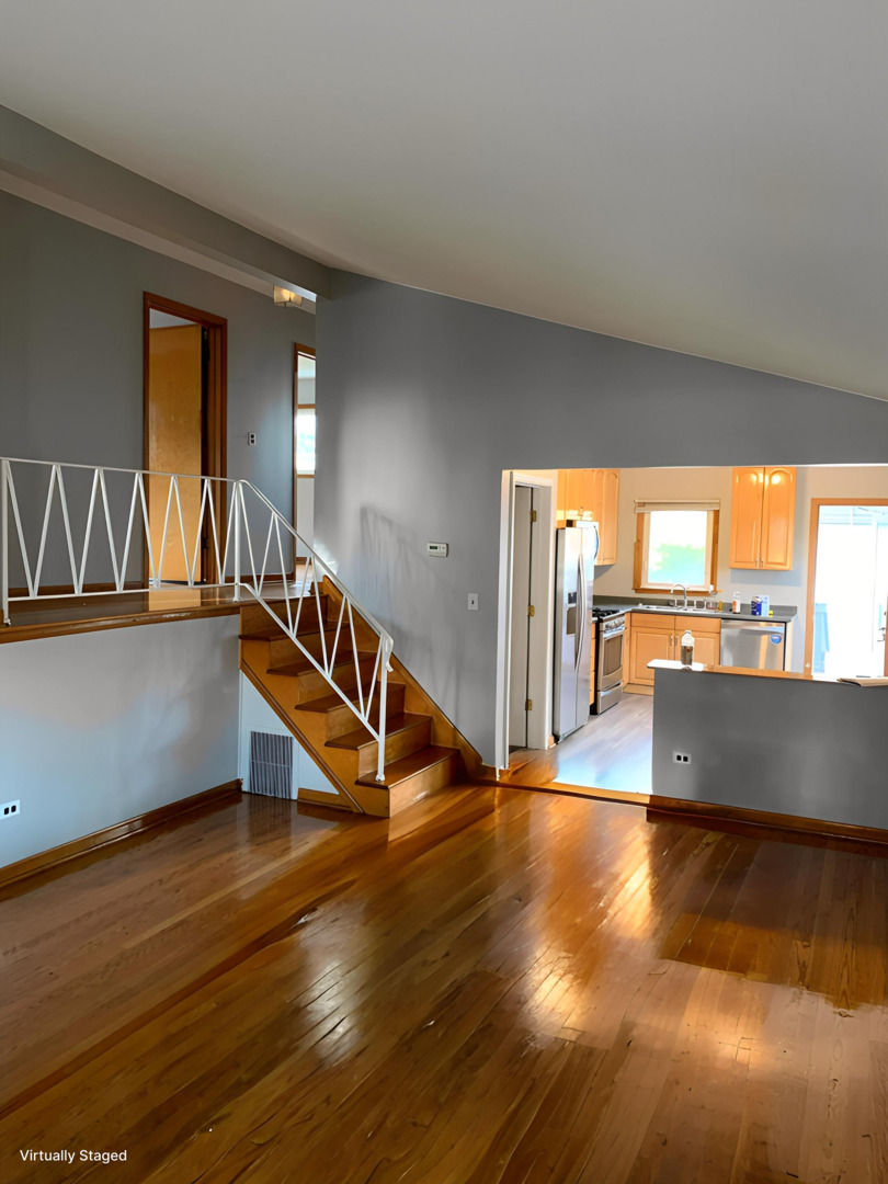 19 N Addison Road, Villa Park, IL 60181