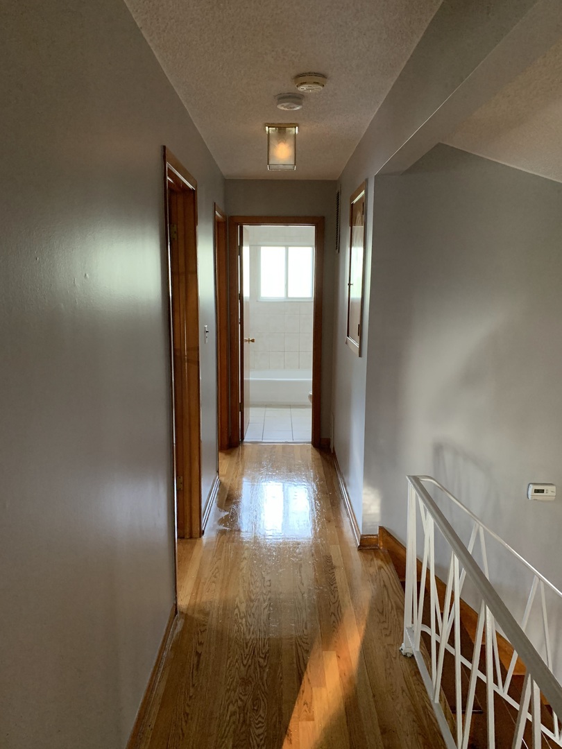 19 N Addison Road, Villa Park, IL 60181