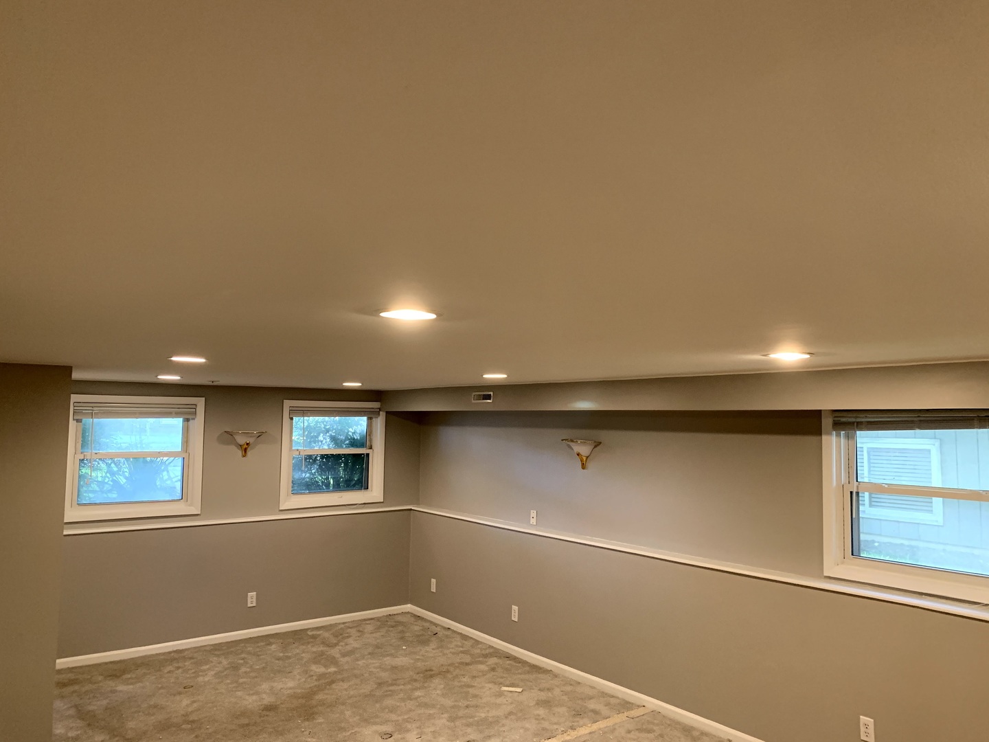19 N Addison Road, Villa Park, IL 60181