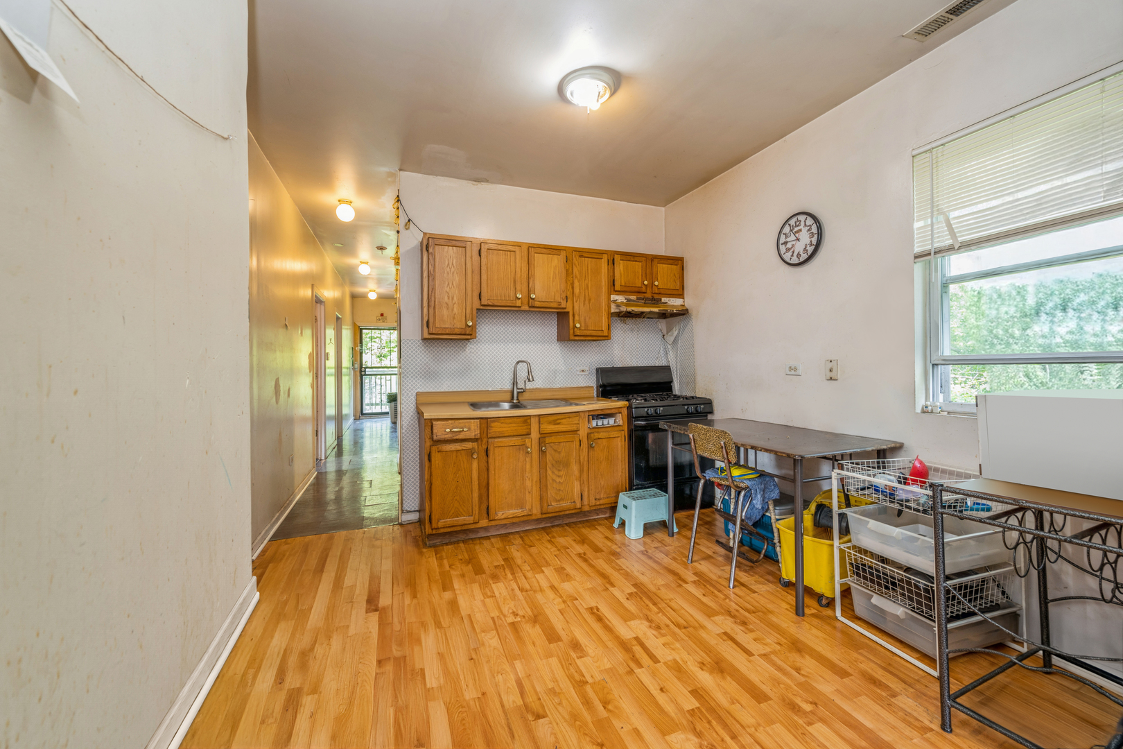 4452 S Shields Avenue, Chicago, IL 60609