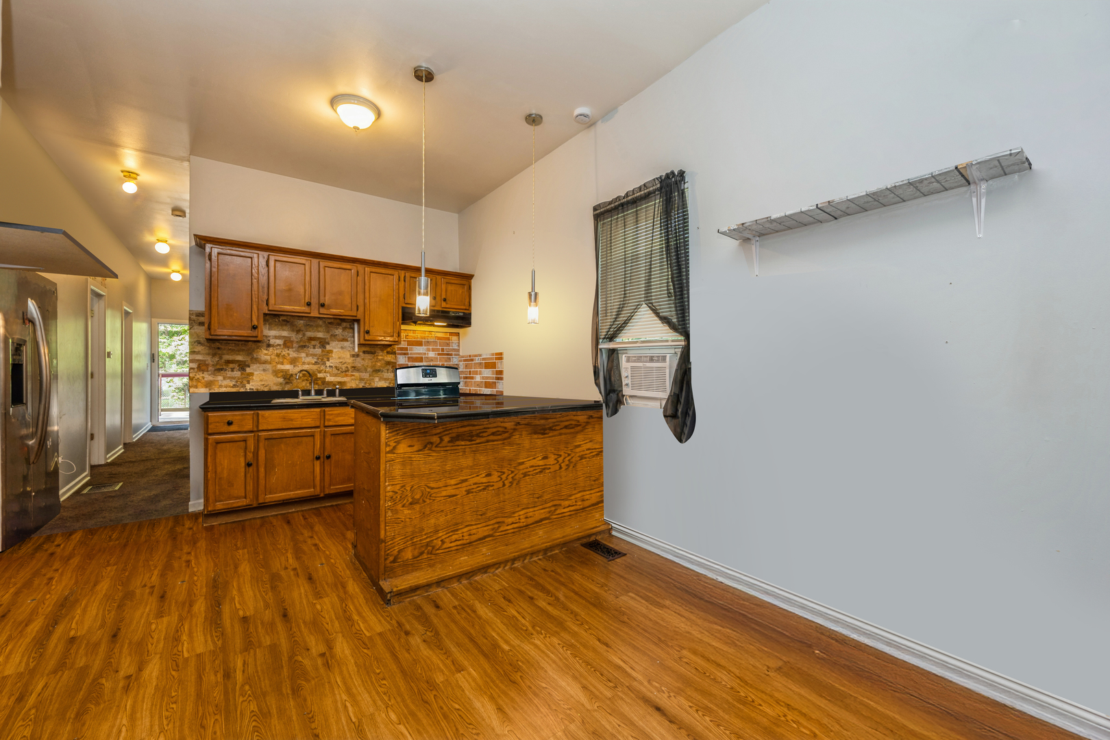 4452 S Shields Avenue, Chicago, IL 60609