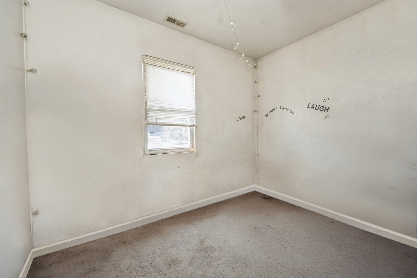 4452 S Shields Avenue, Chicago, IL 60609