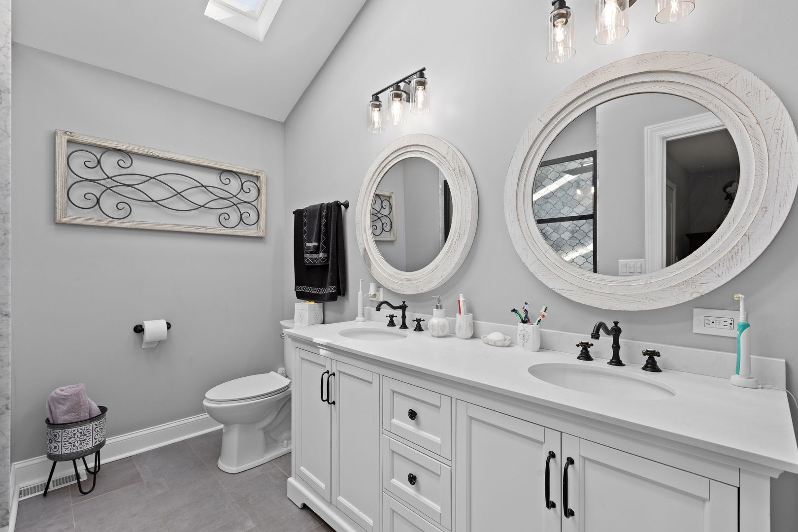 2811 35th Street, Oak Brook, IL 60523