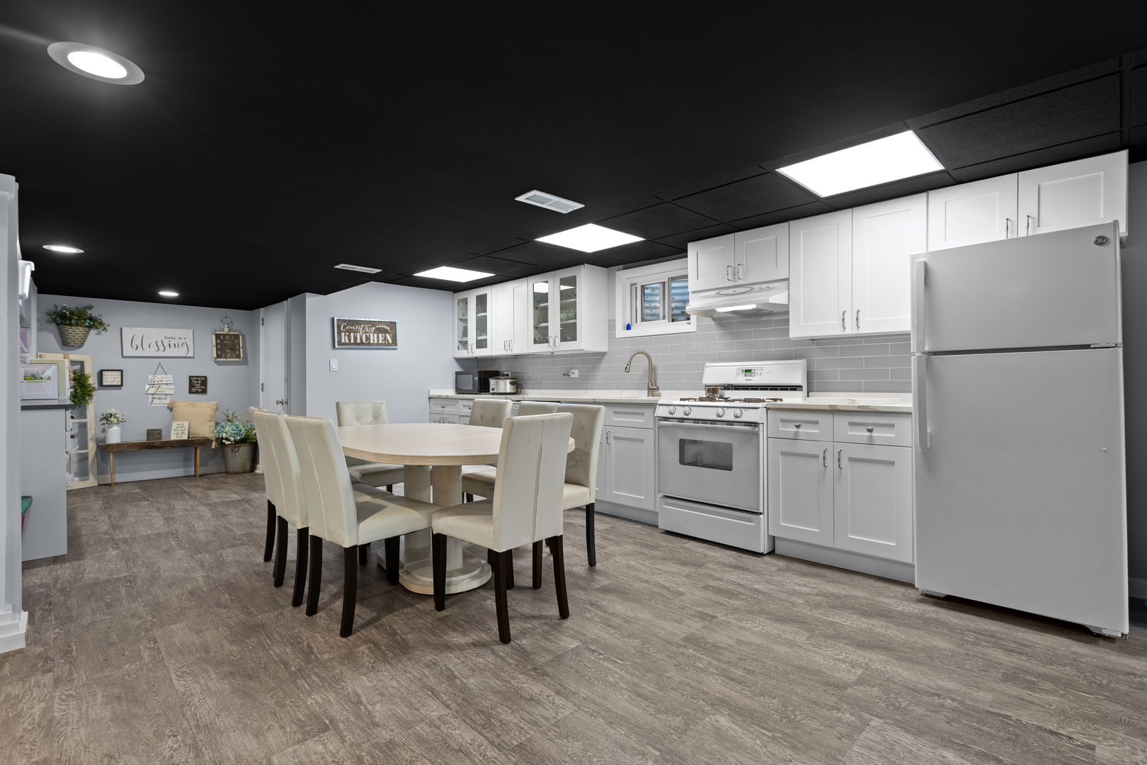 2811 35th Street, Oak Brook, IL 60523