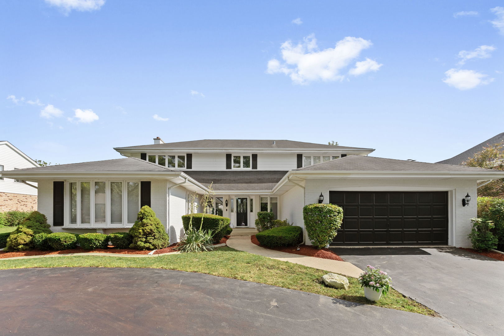 2811 35th Street, Oak Brook, IL 60523