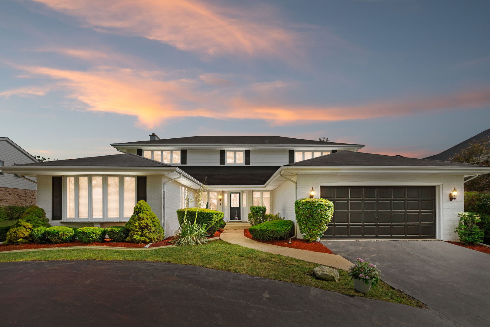 2811 35th Street, Oak Brook, IL 60523