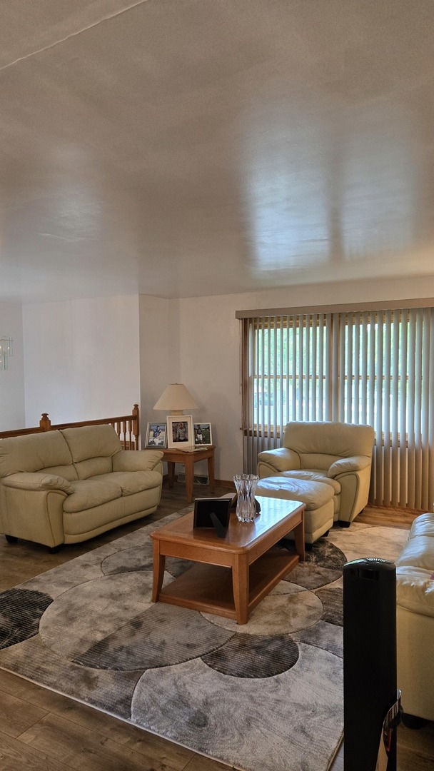 Glenwood, IL 60425
