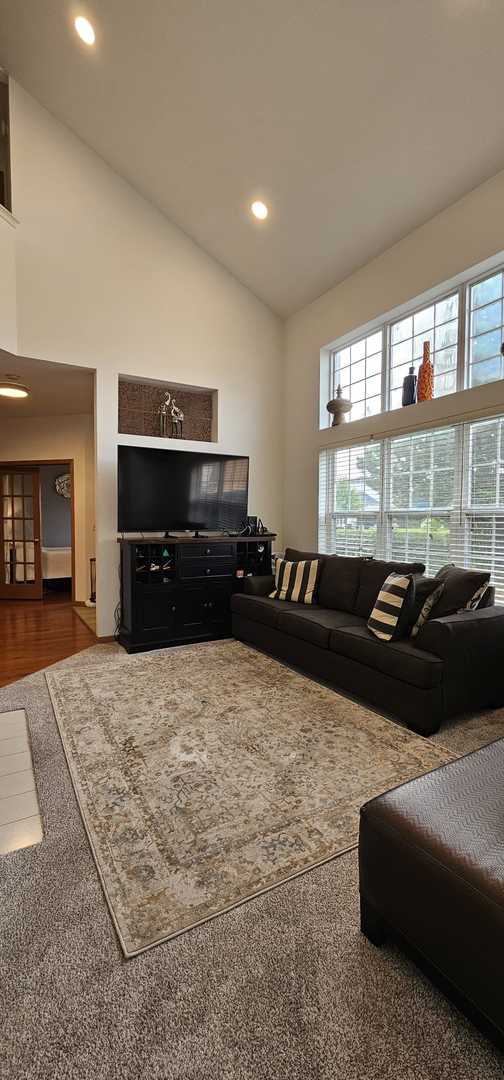 112 S Barton Trail #112, Batavia, IL 60510