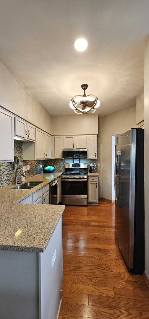 112 S Barton Trail #112, Batavia, IL 60510