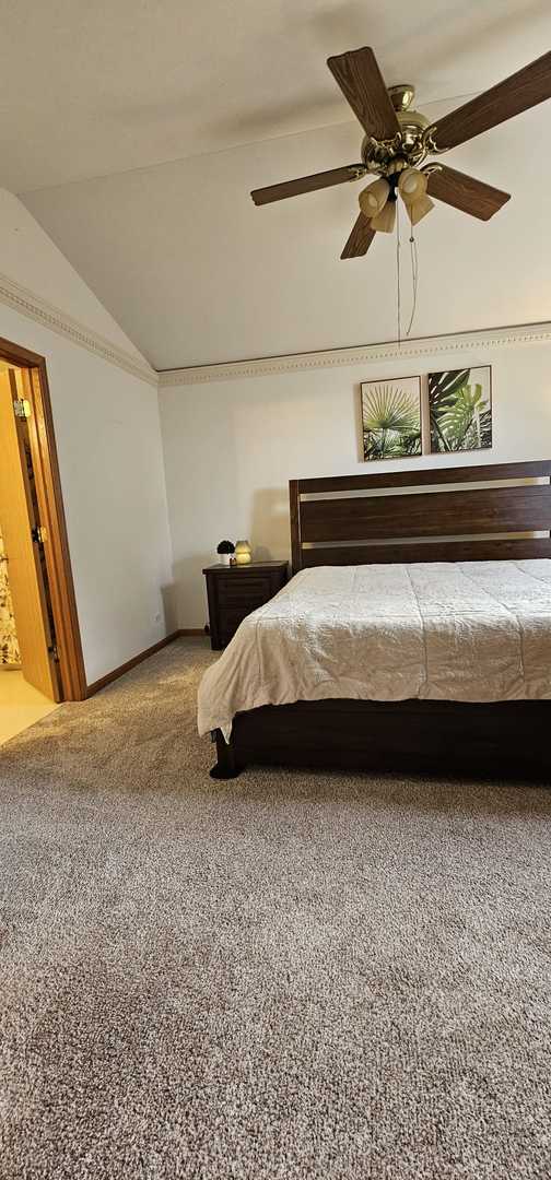 112 S Barton Trail #112, Batavia, IL 60510