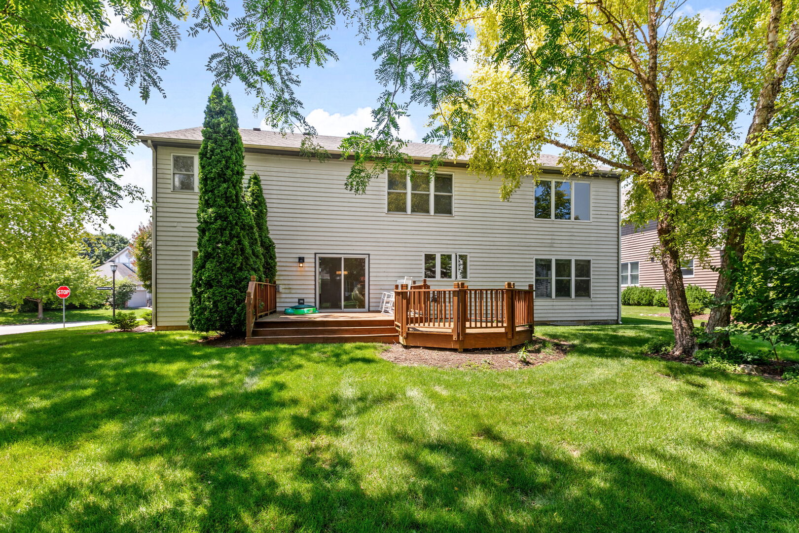 1188 Ridgewood Circle, Lake In The Hills, IL 60156