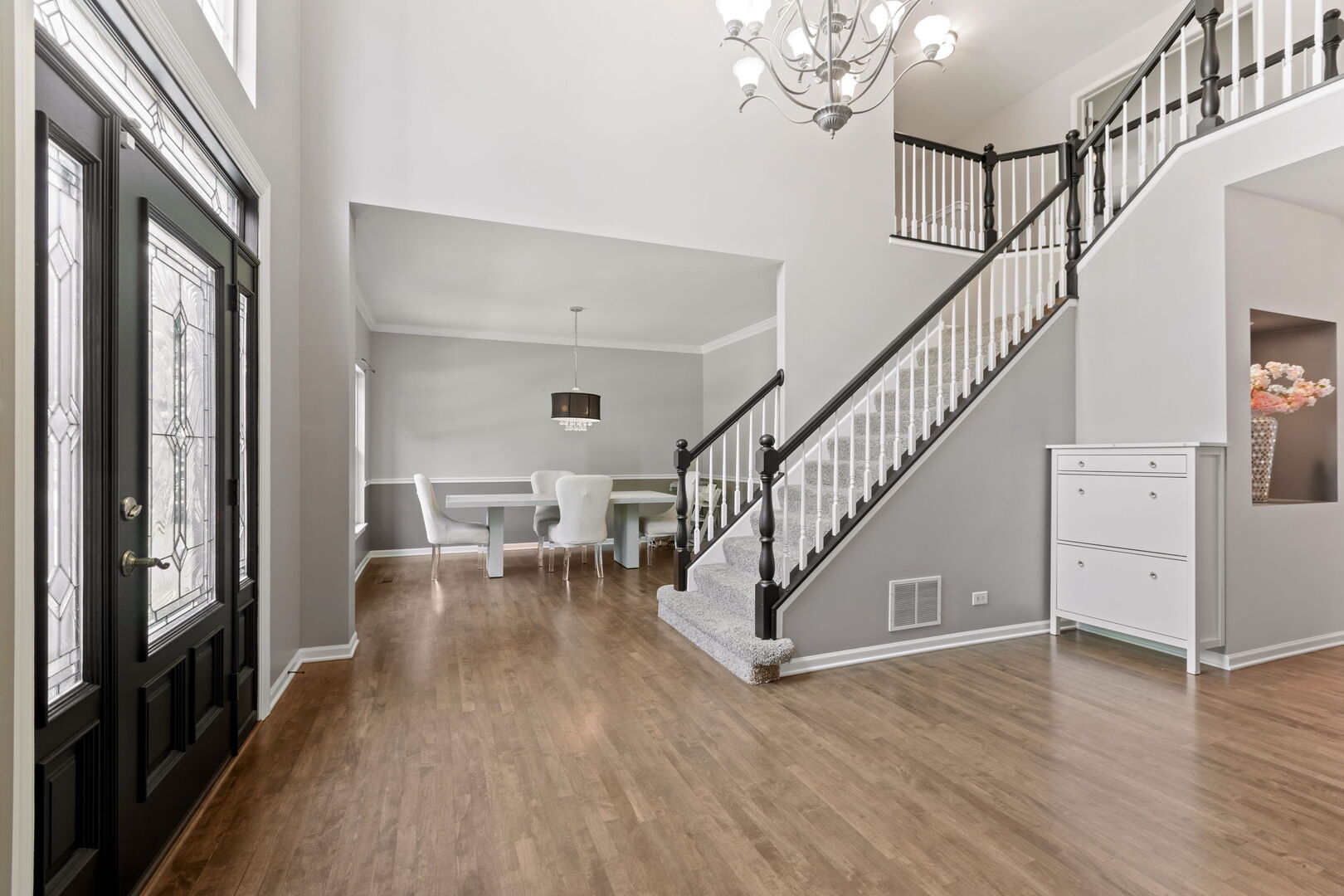 1188 Ridgewood Circle, Lake In The Hills, IL 60156