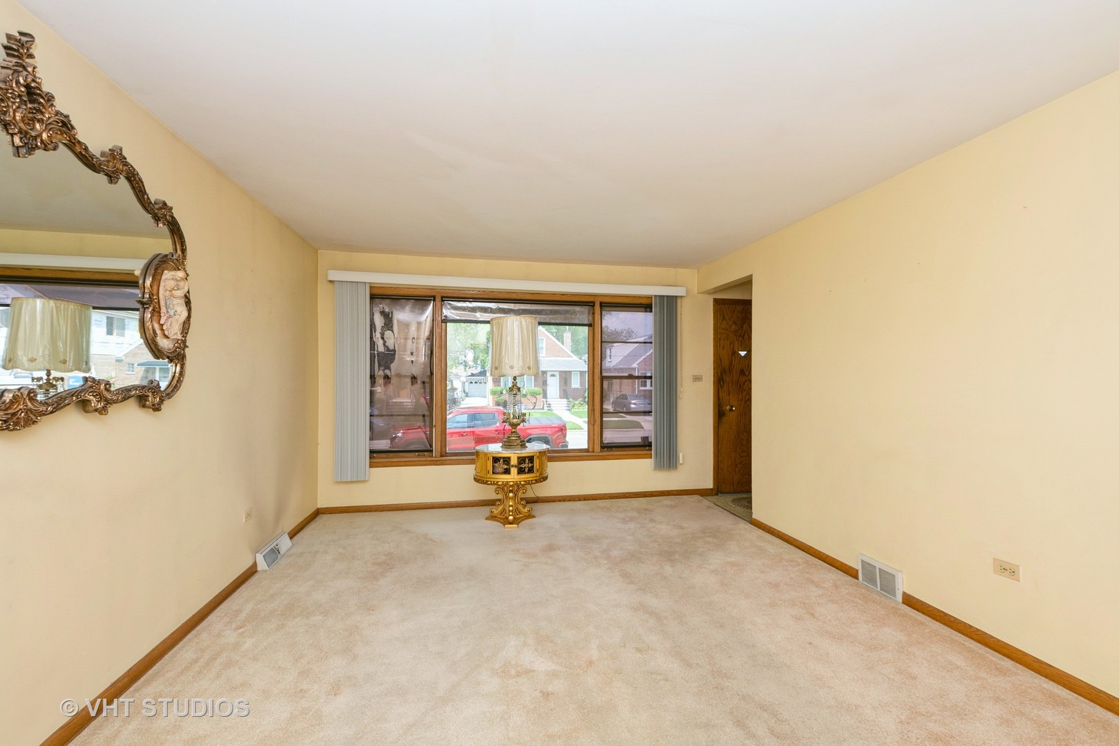 5741 S Neenah Avenue, Chicago, IL 60638