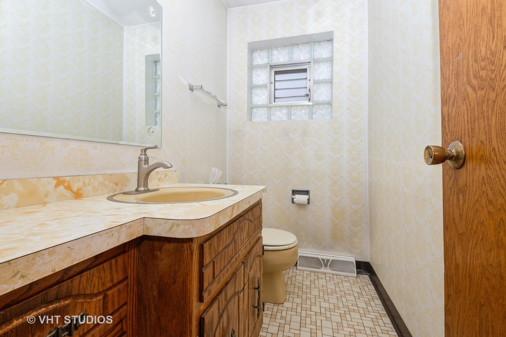 5741 S Neenah Avenue, Chicago, IL 60638