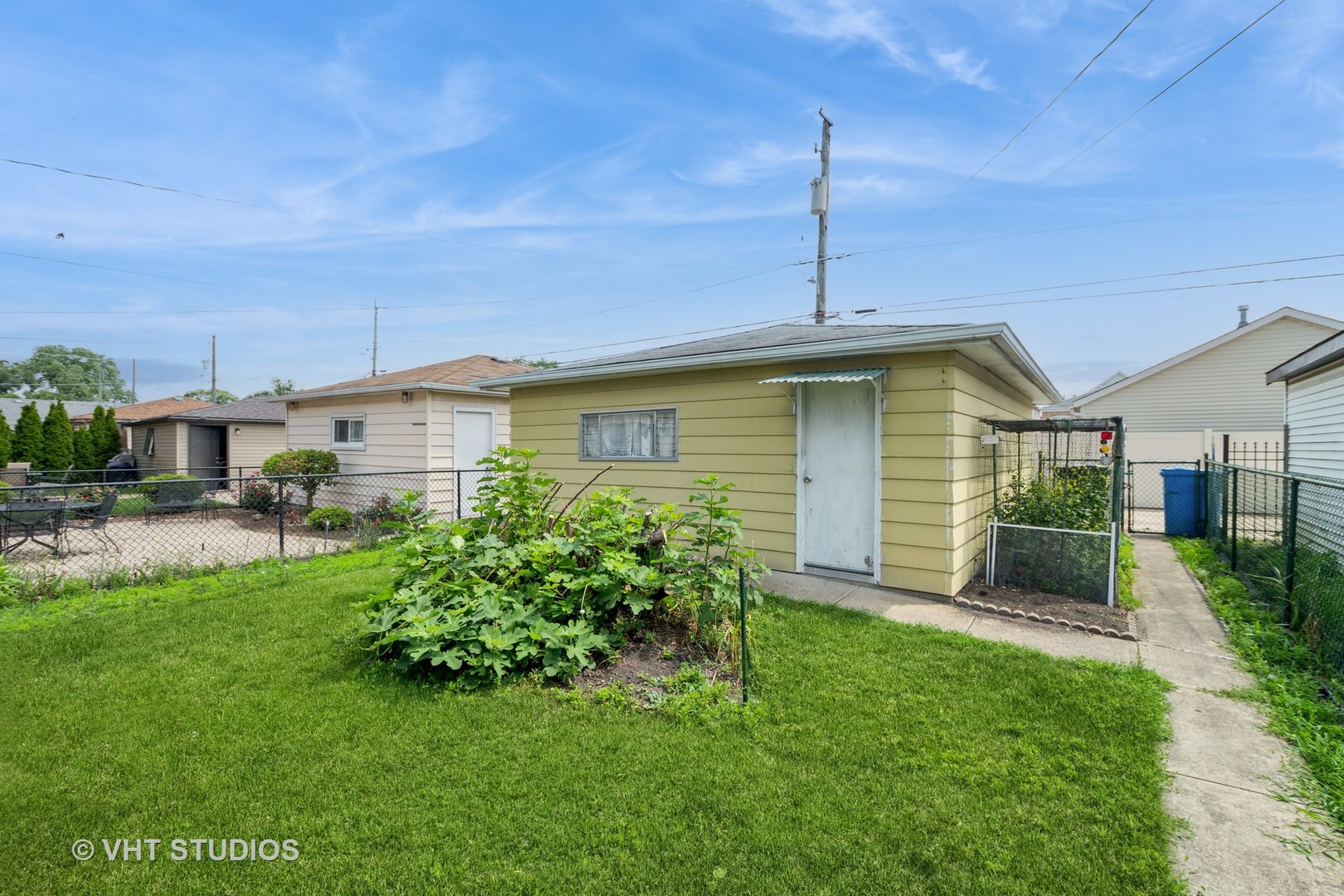 5741 S Neenah Avenue, Chicago, IL 60638