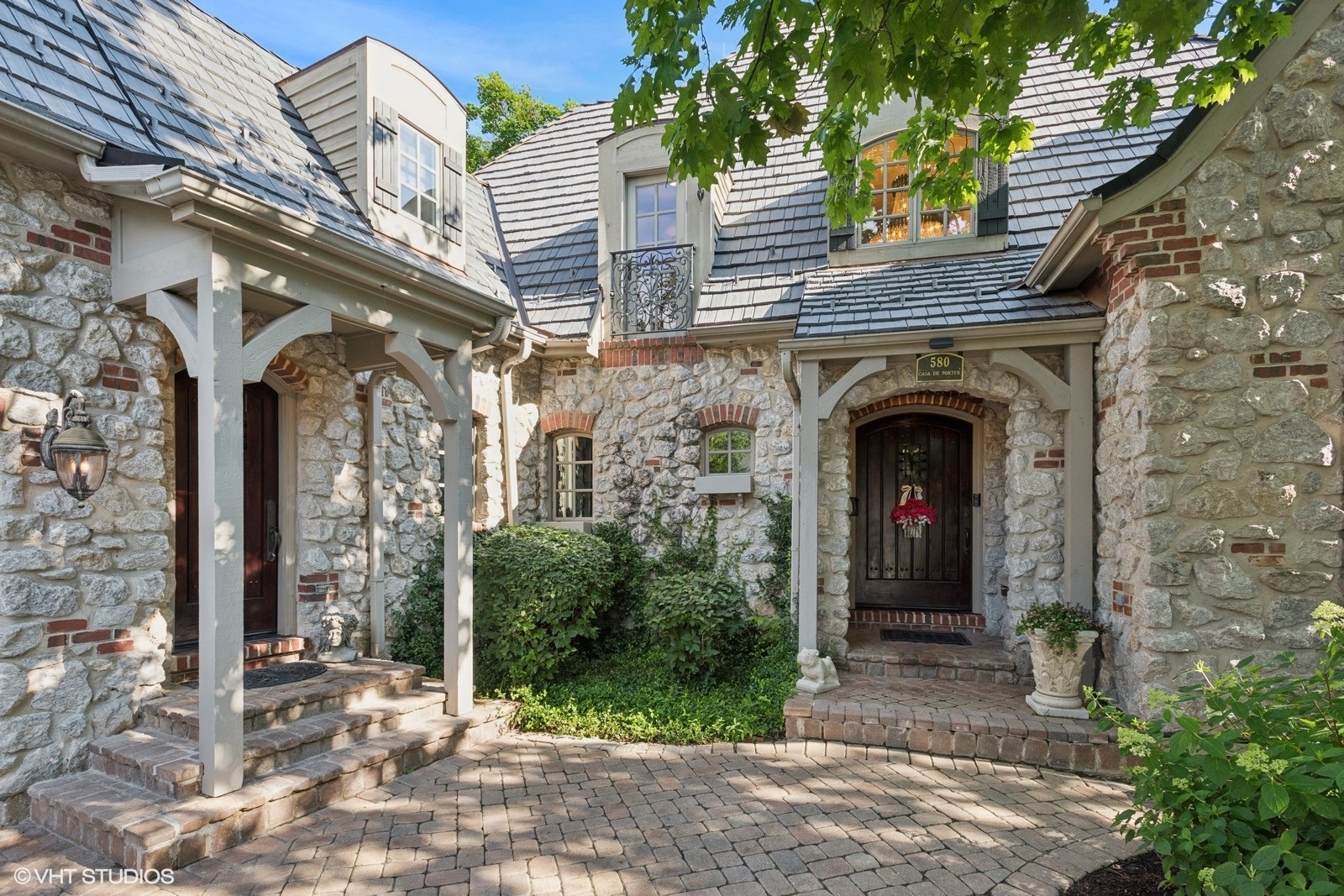 580 Oak Street, Glen Ellyn, IL 60137