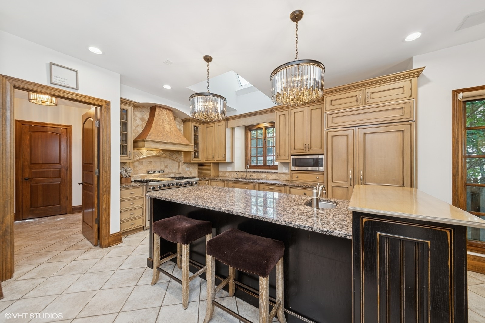 580 Oak Street, Glen Ellyn, IL 60137