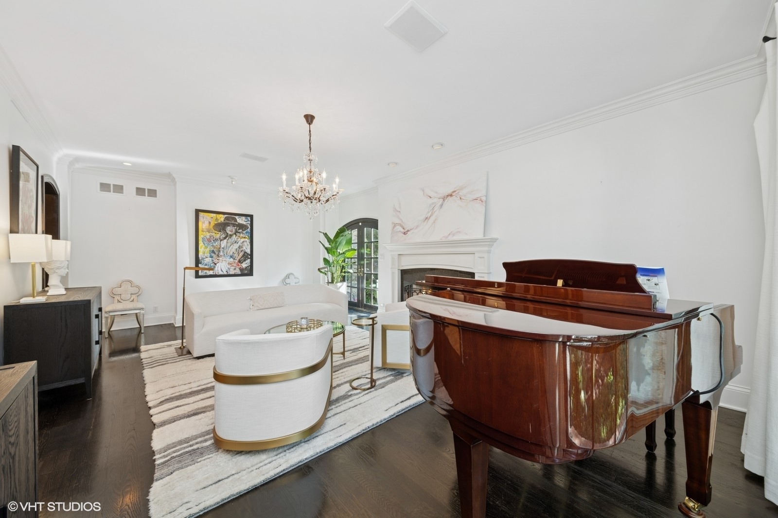 580 Oak Street, Glen Ellyn, IL 60137