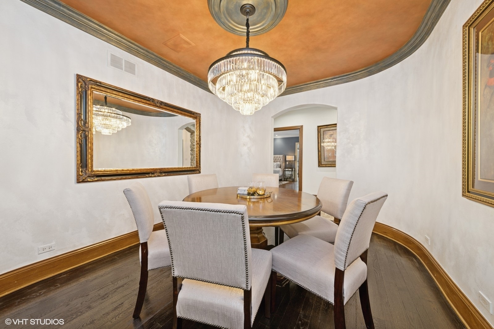 580 Oak Street, Glen Ellyn, IL 60137