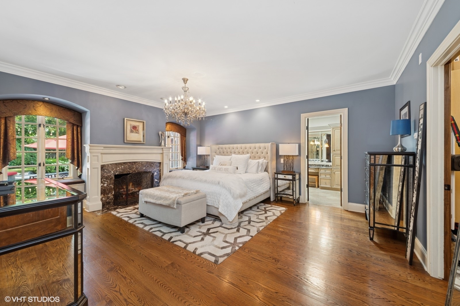 580 Oak Street, Glen Ellyn, IL 60137