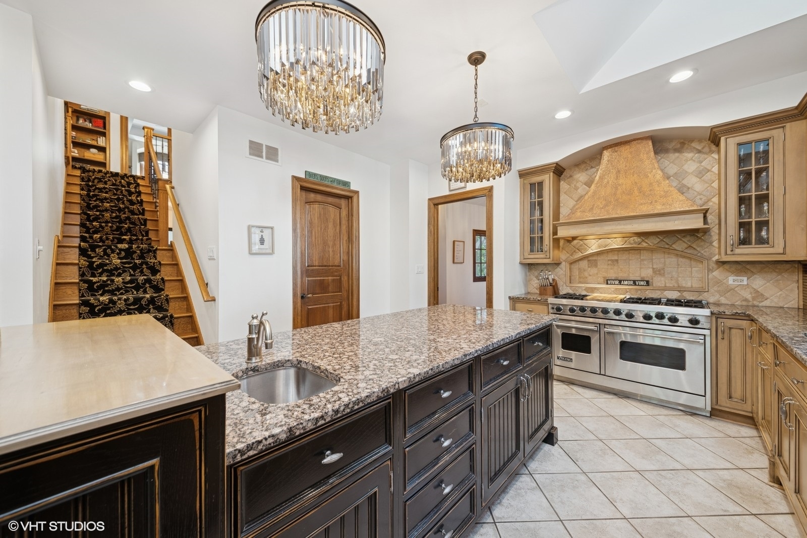 580 Oak Street, Glen Ellyn, IL 60137