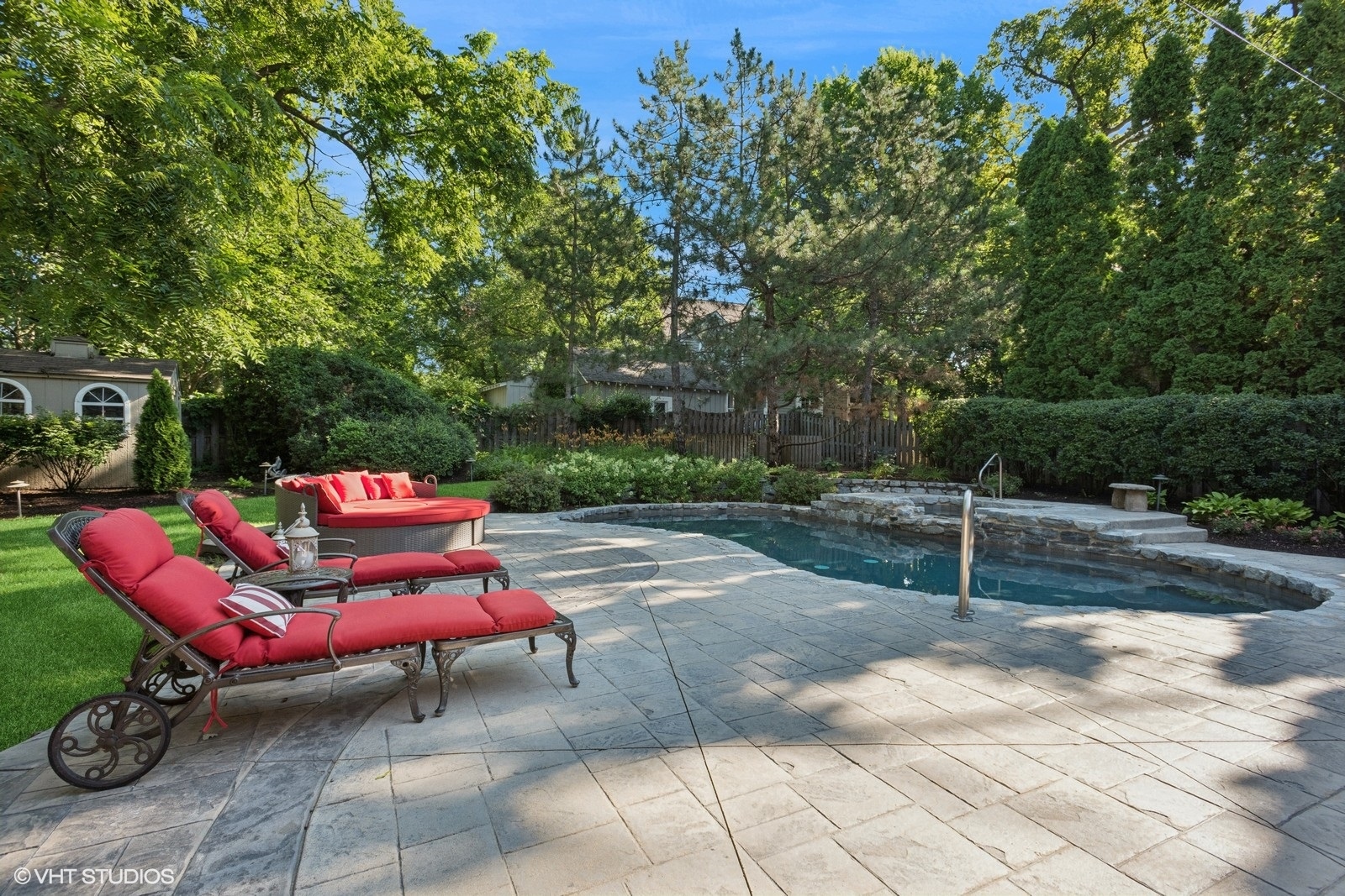 580 Oak Street, Glen Ellyn, IL 60137