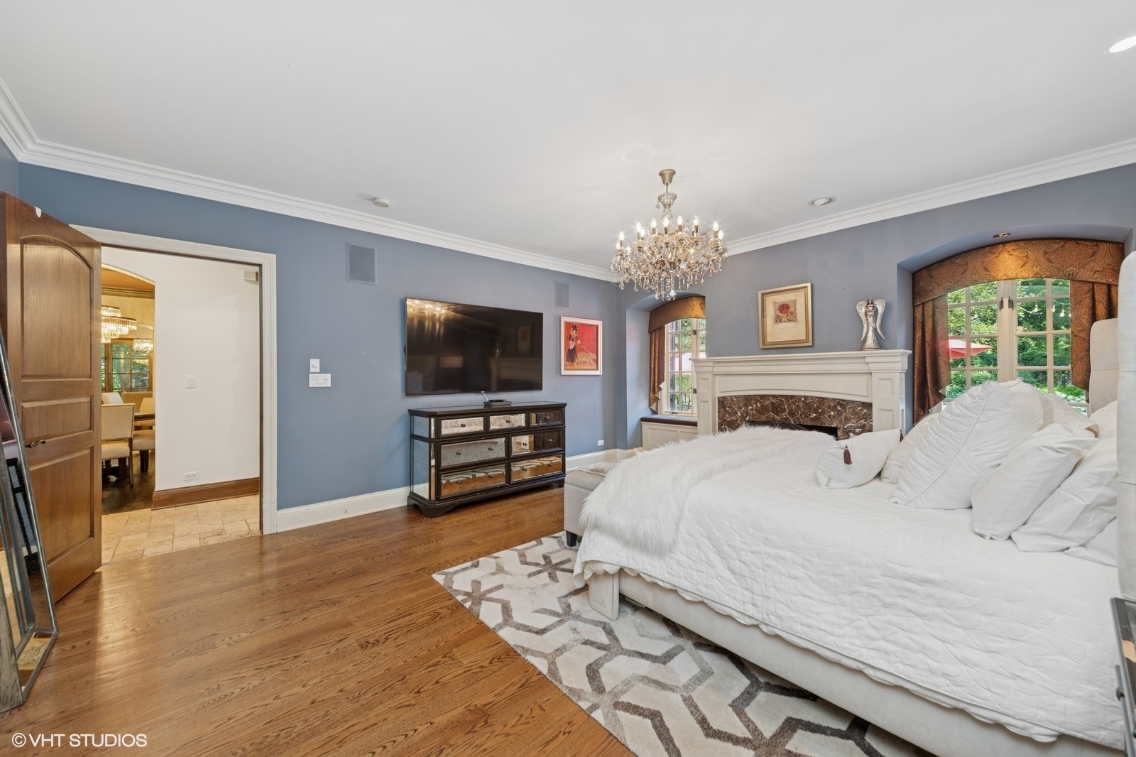 580 Oak Street, Glen Ellyn, IL 60137