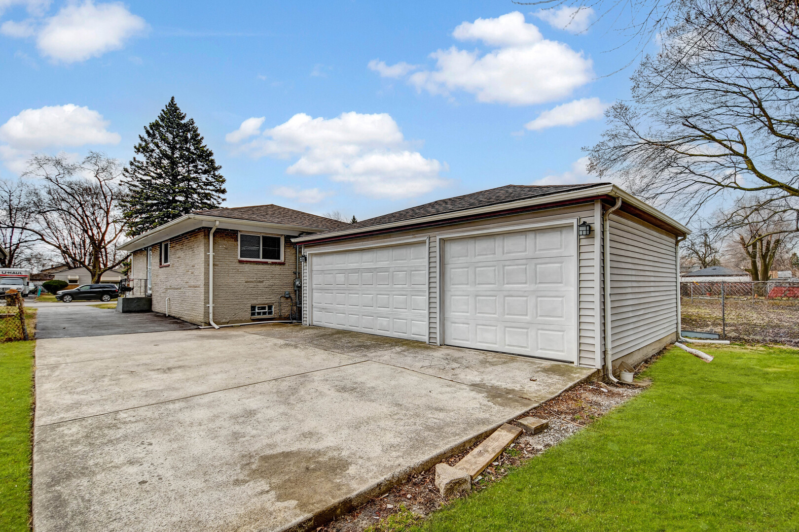 16542 Paulina Street, Markham, IL 60428