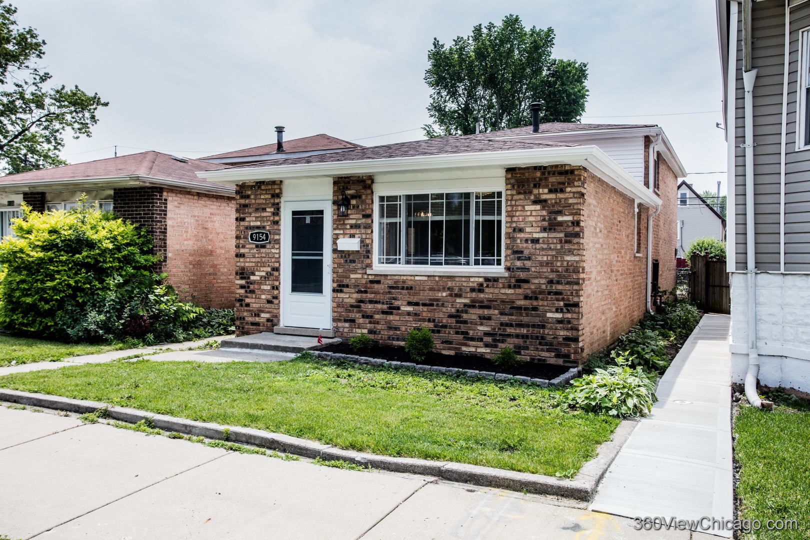 9154 S Luella Avenue, Chicago, IL 60617