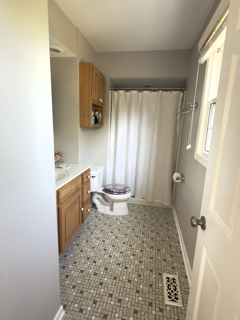 1848 E Marmion Place, Crete, IL 60417