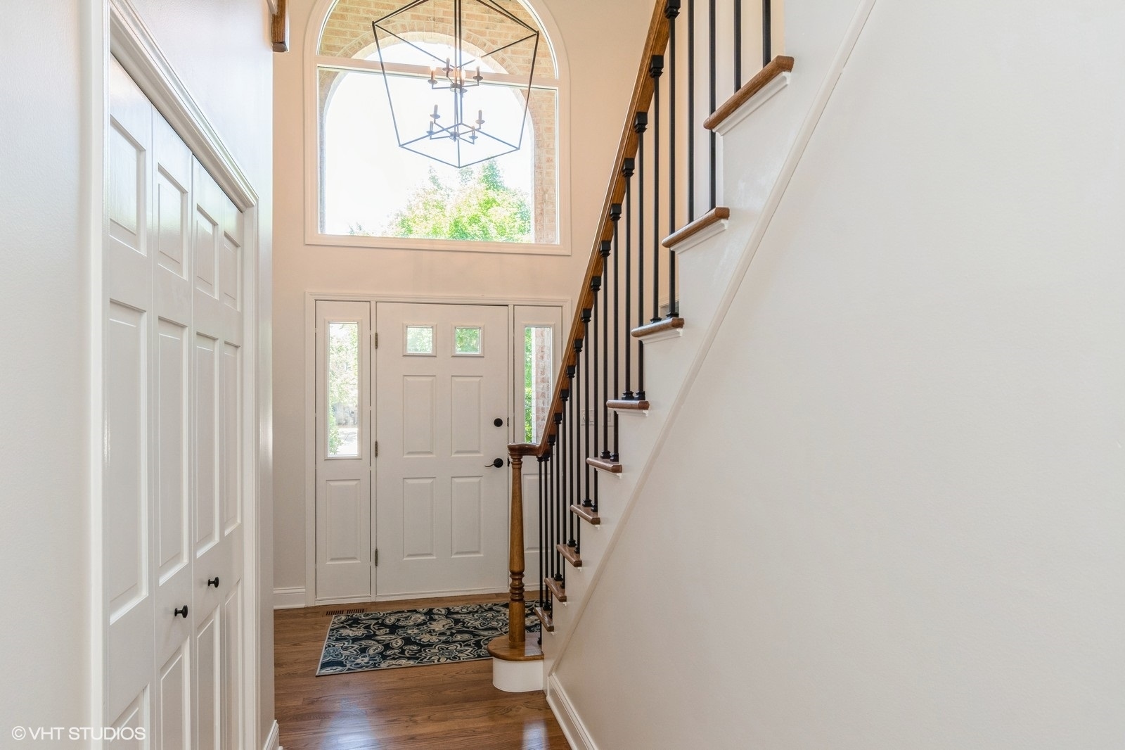1311 Ada Lane, Naperville, IL 60540