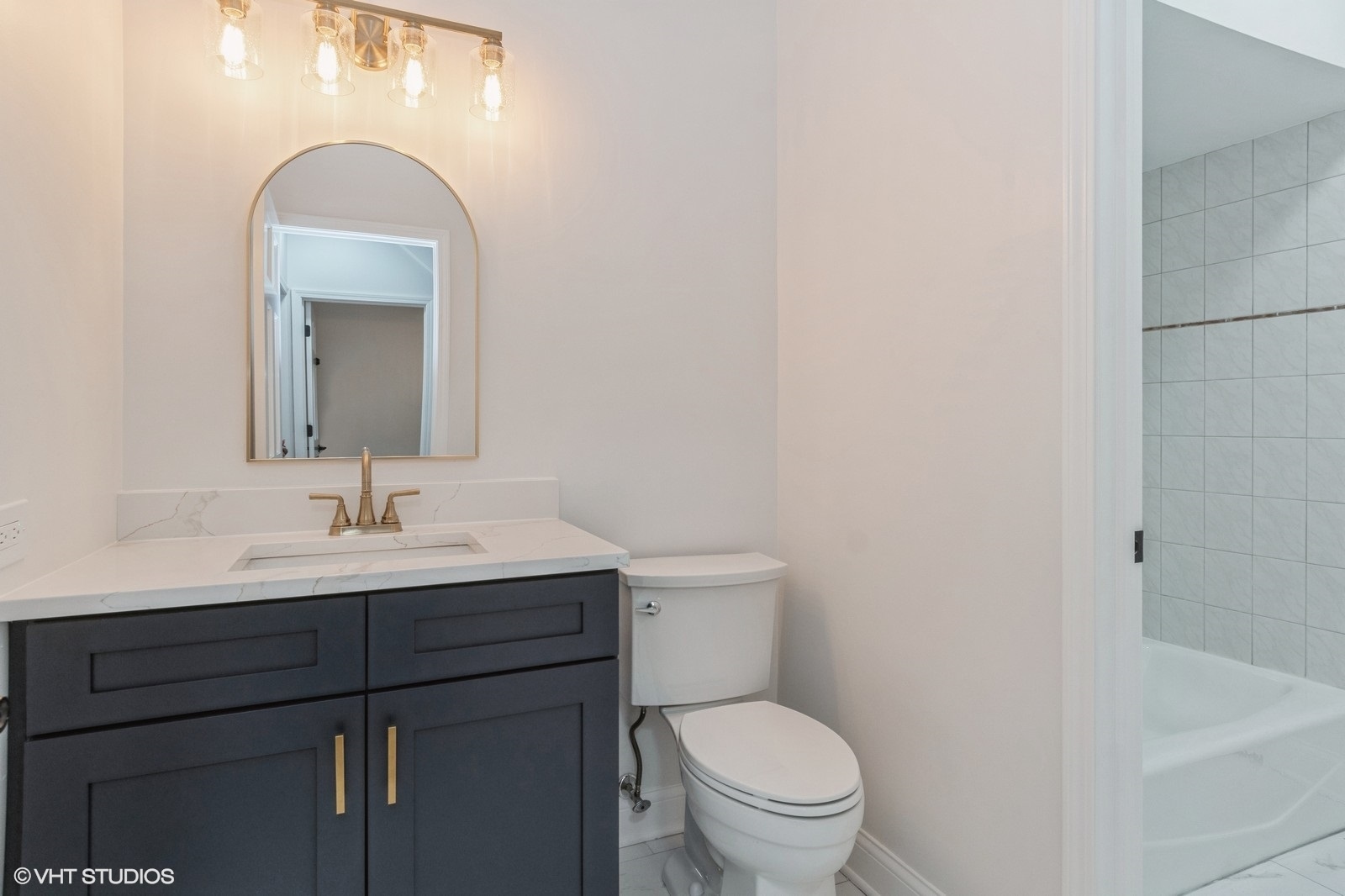 1311 Ada Lane, Naperville, IL 60540
