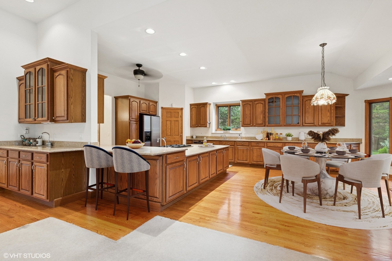 3061 Rosebrook Circle, Westchester, IL 60154