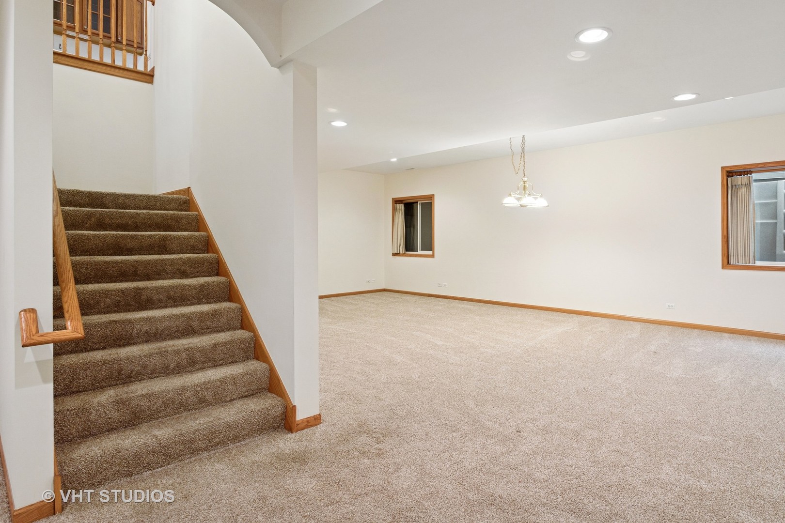 3061 Rosebrook Circle, Westchester, IL 60154